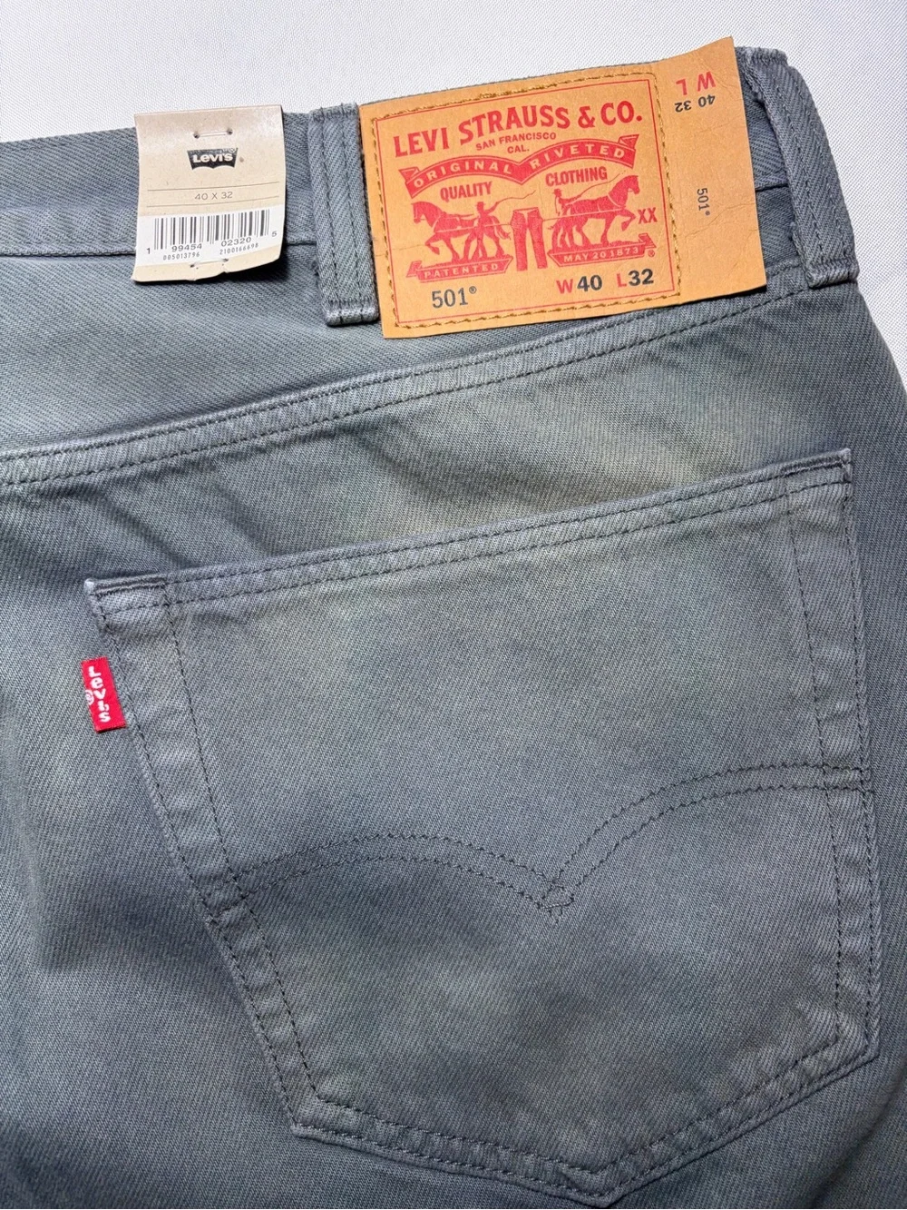 Levi's Men's Straight Jeans in Washed Blue-Gray
